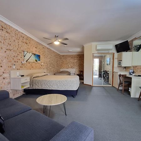 Cardiff Motor Inn Нюкасъл Екстериор снимка