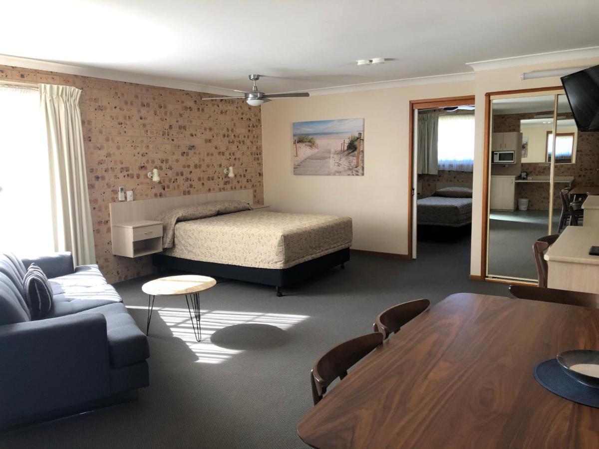 Cardiff Motor Inn Нюкасъл Екстериор снимка