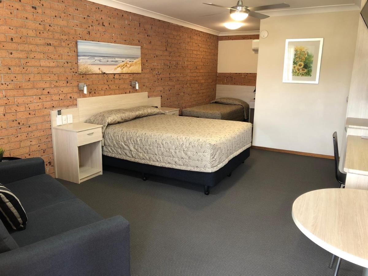 Cardiff Motor Inn Нюкасъл Екстериор снимка