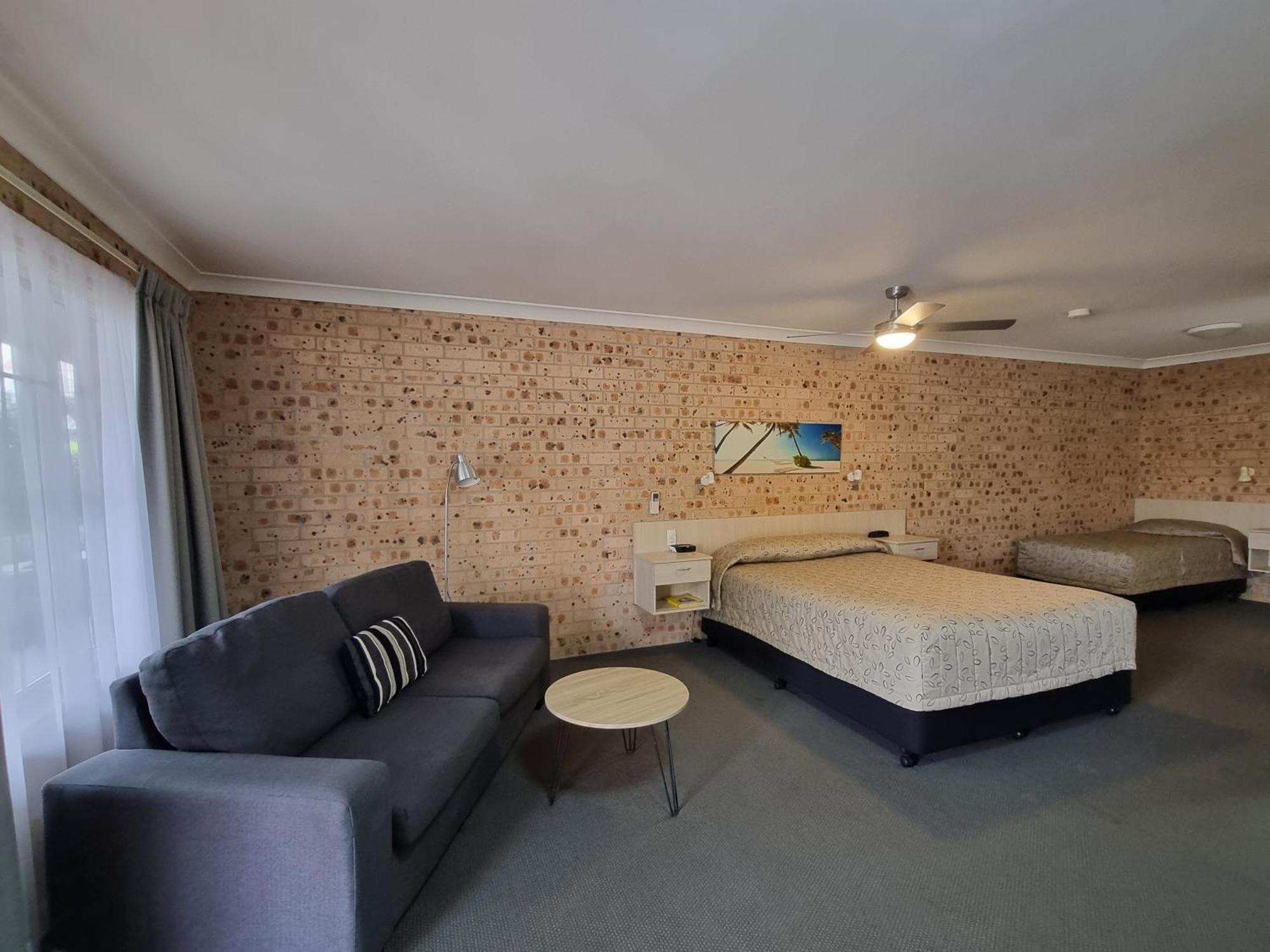 Cardiff Motor Inn Нюкасъл Екстериор снимка