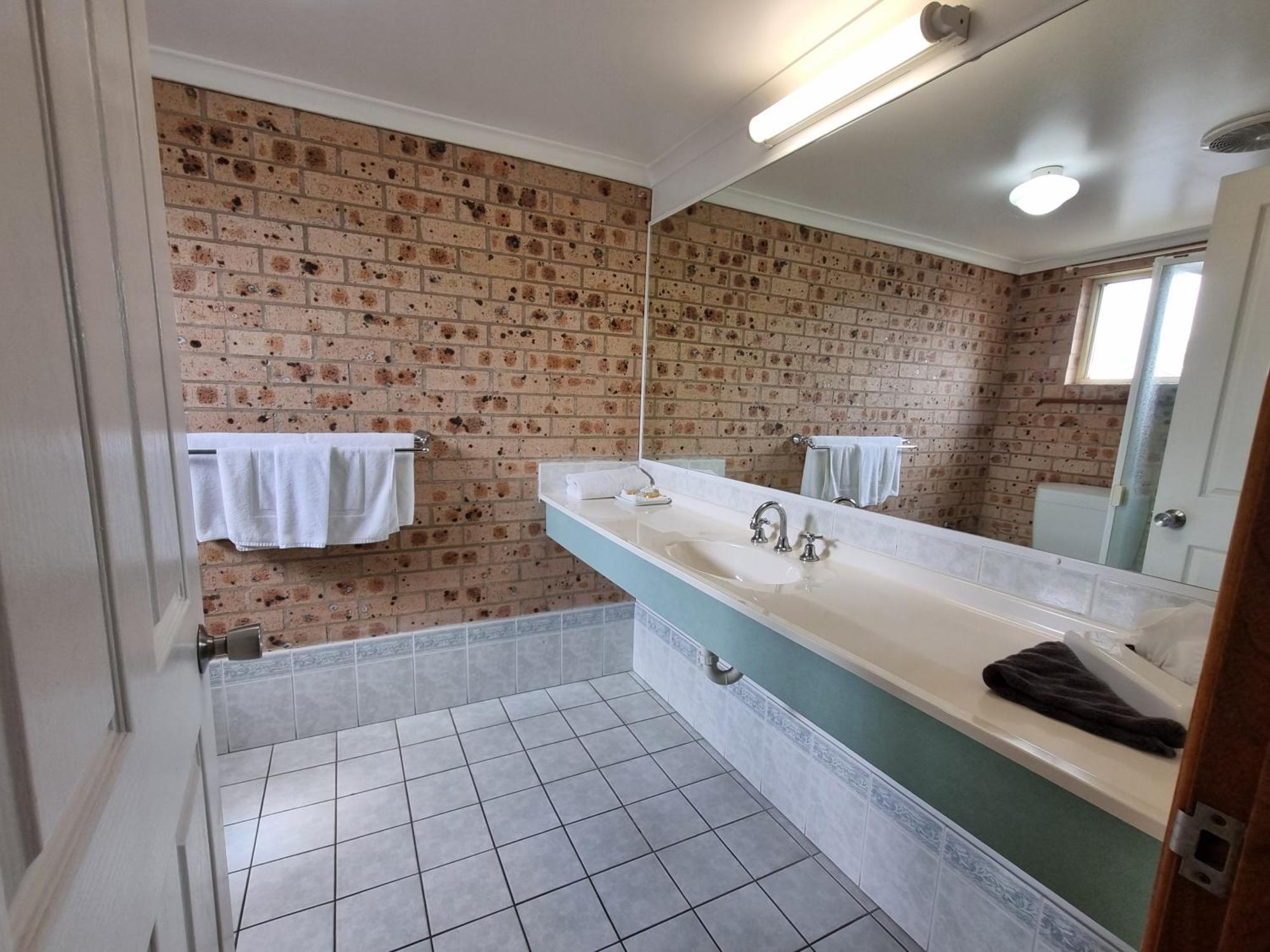 Cardiff Motor Inn Нюкасъл Екстериор снимка