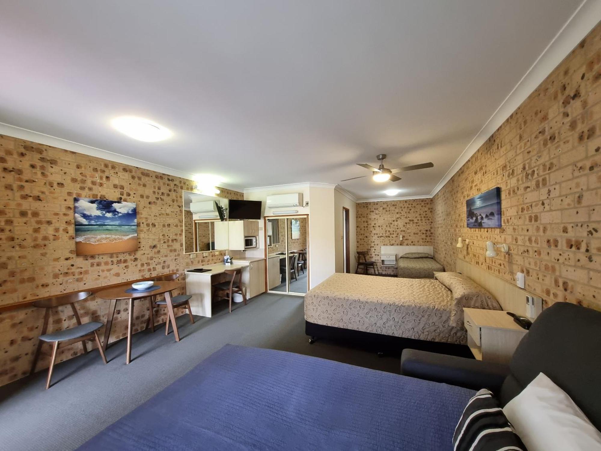 Cardiff Motor Inn Нюкасъл Екстериор снимка